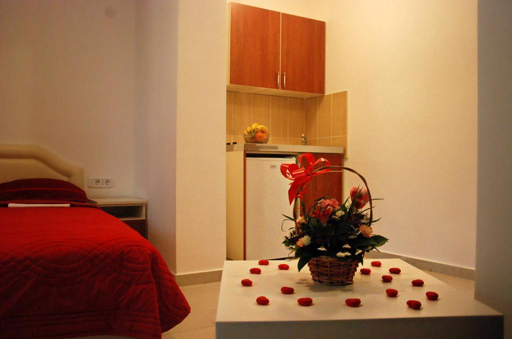 Apartmani Bonik بودفا الغرفة الصورة