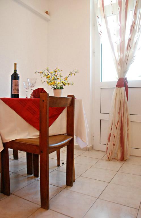 Apartmani Bonik بودفا الغرفة الصورة