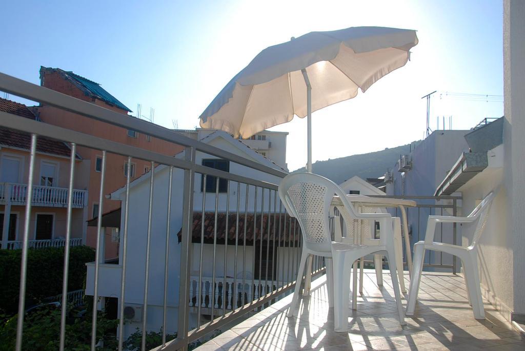 Apartmani Bonik بودفا الغرفة الصورة