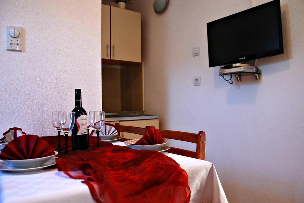 Apartmani Bonik بودفا الغرفة الصورة